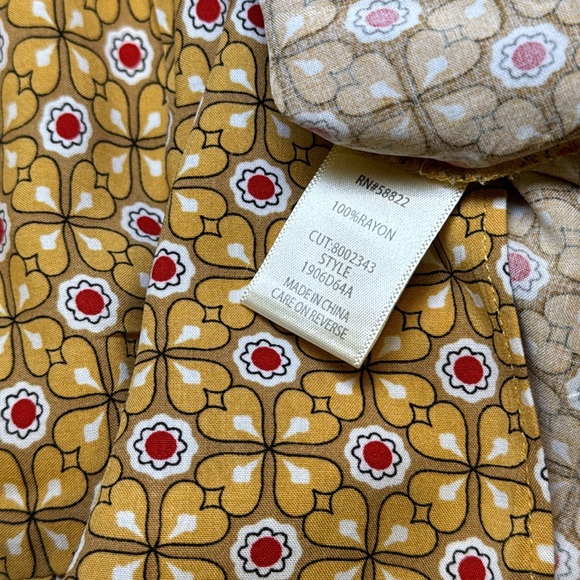 Max Studio Women’s Tiered V Neck Long Sleeve Floral Dress Size Medium - Picture 6 of 7